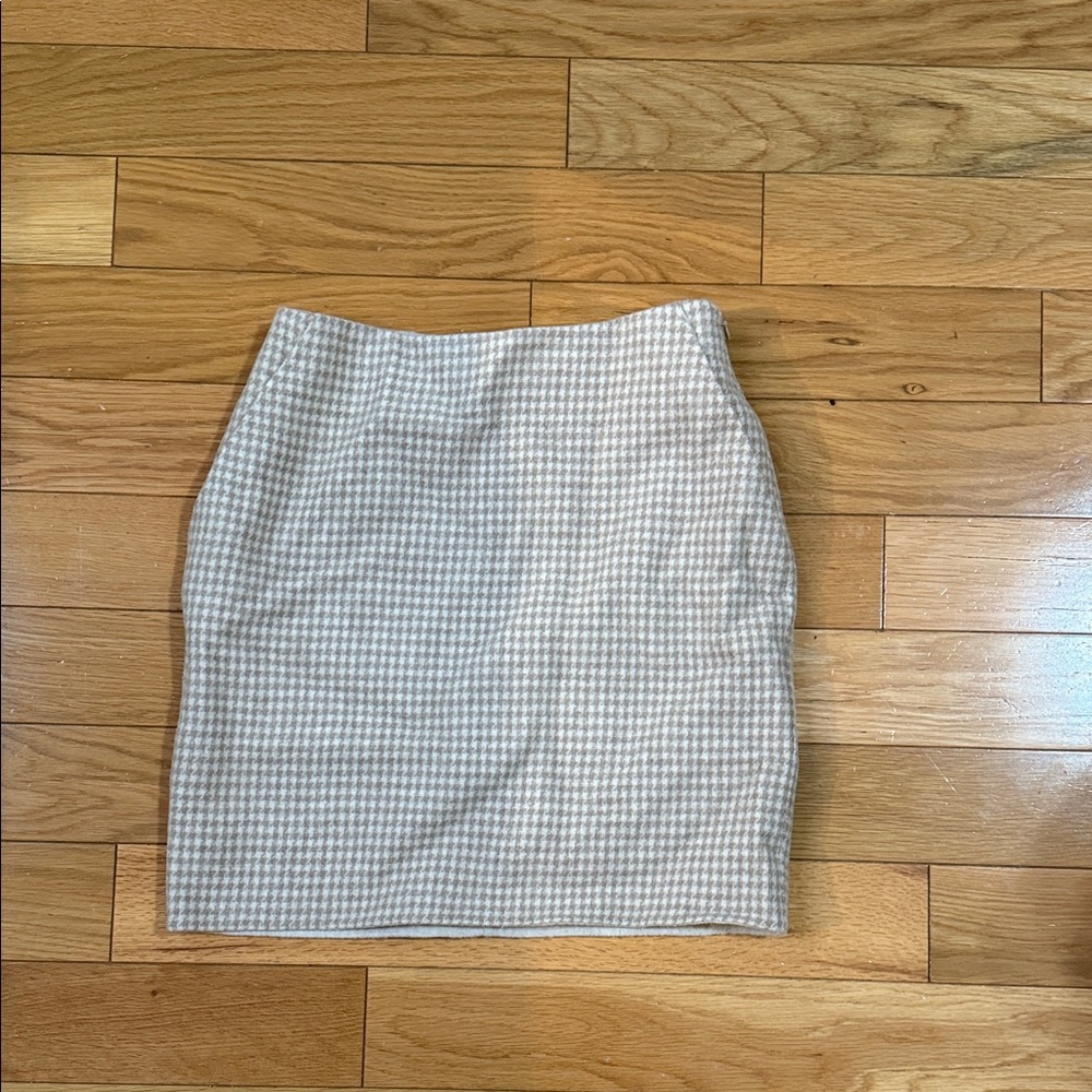 Theory Houndstooth mini skirt: size 0